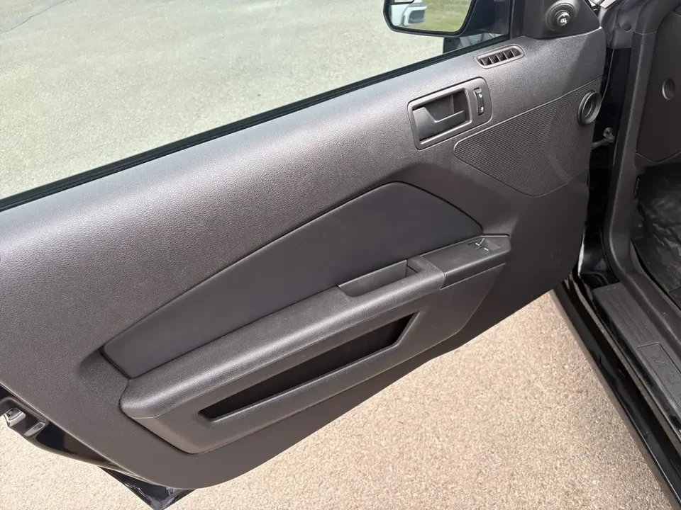 2013 Ford S197 Mustang - Image 11 of 11
