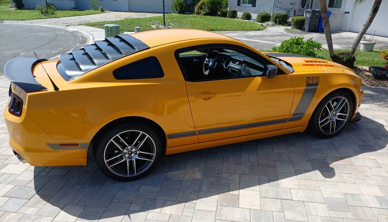 2013 Ford S197 Mustang Boss 302 - Image 14 of 31