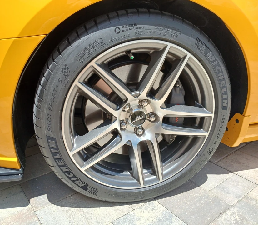 2013 Ford S197 Mustang Boss 302 - Image 16 of 31