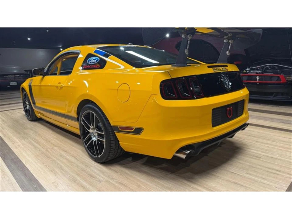 2013 Ford S197 Mustang - Image 4 of 31