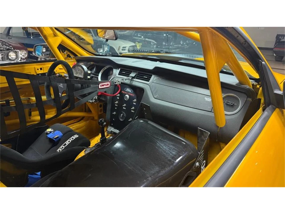 2013 Ford S197 Mustang - Image 12 of 31