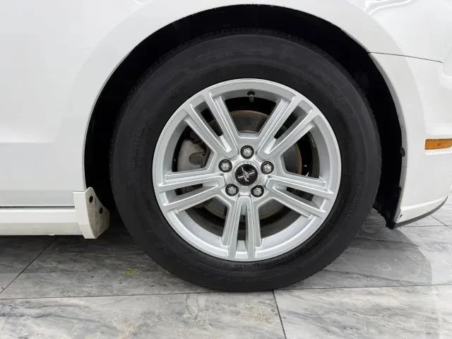 2013 Ford S197 Mustang - Image 9 of 12