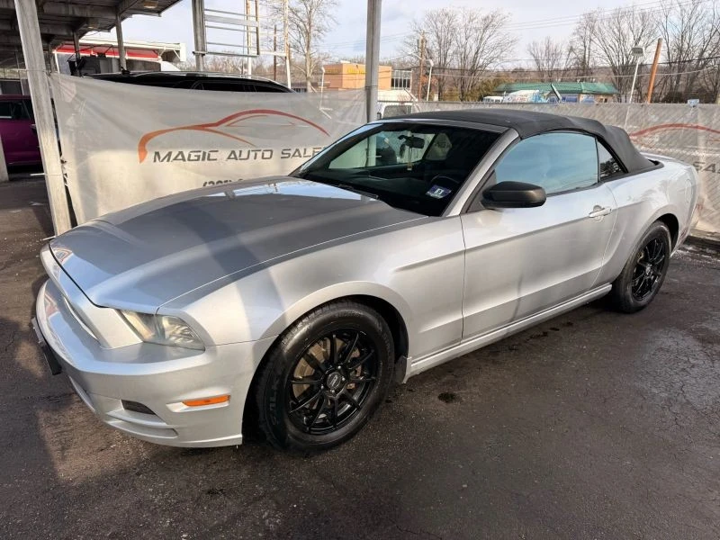 2013 Ford S197 Mustang - Image 8 of 12