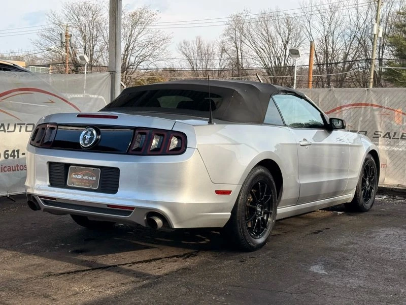 2013 Ford S197 Mustang - Image 11 of 12