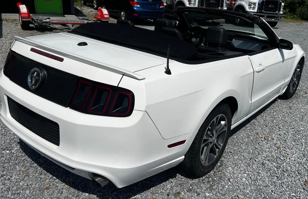 2013 Ford S197 Mustang - Image 3 of 7