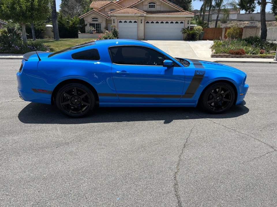 2013 Ford S197 Mustang Boss 302 - Image 14 of 31