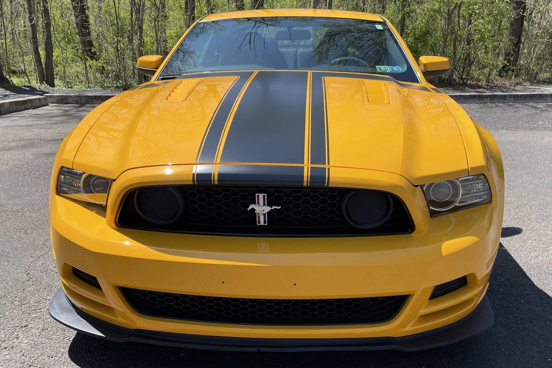 2013 Ford S197 Mustang Boss 302 - Image 2 of 31