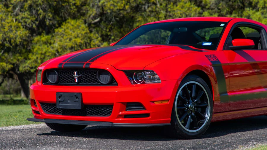 2013 Ford S197 Mustang - Image 13 of 14