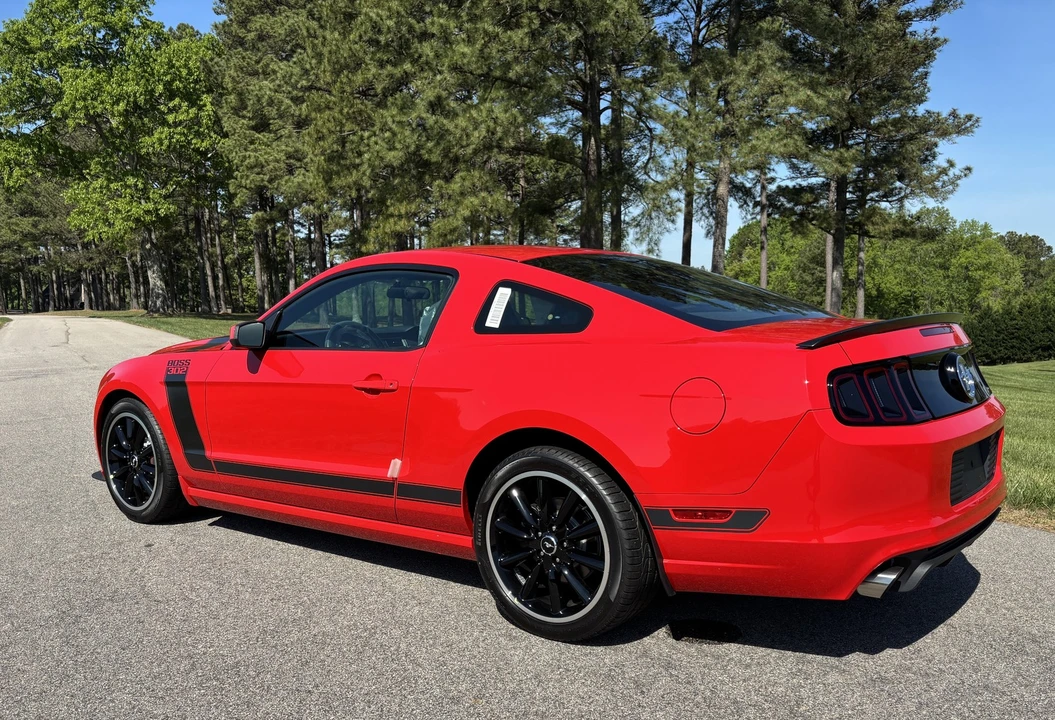 2013 Ford S197 Mustang Boss 302 - Image 4 of 28