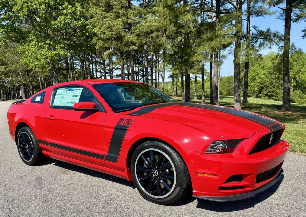 2013 Ford S197 Mustang Boss 302 - Image 11 of 28