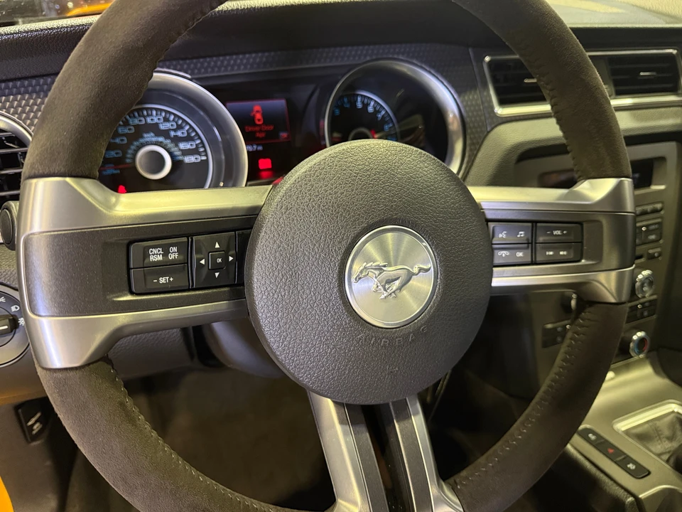 2013 Ford S197 Mustang - Image 2 of 14