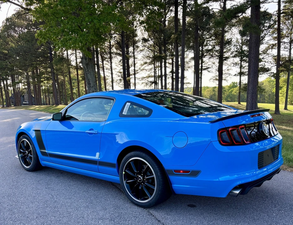 2013 Ford S197 Mustang - Image 3 of 31