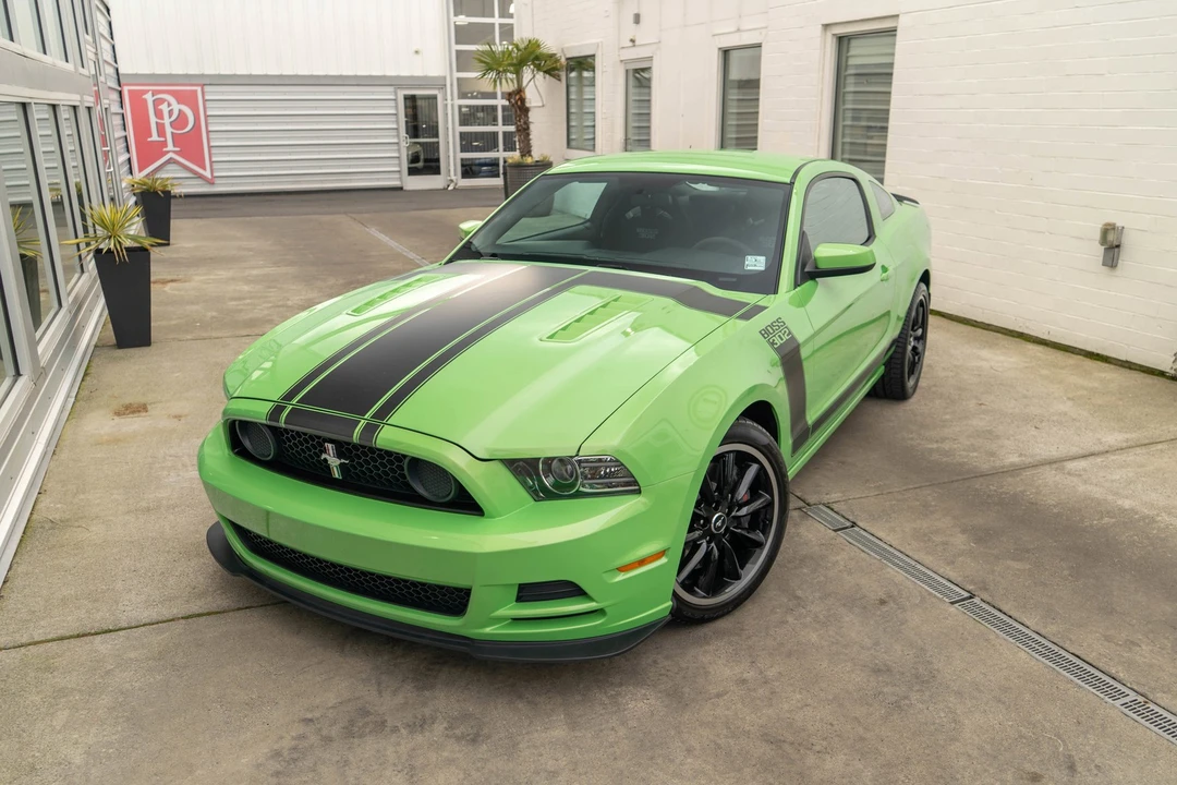 2013 Ford S197 Mustang Boss 302 - Image 2 of 31