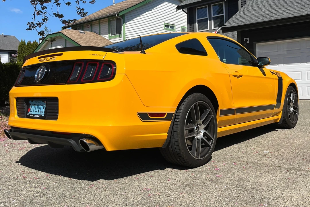 2013 Ford S197 Mustang Boss 302 - Image 4 of 31