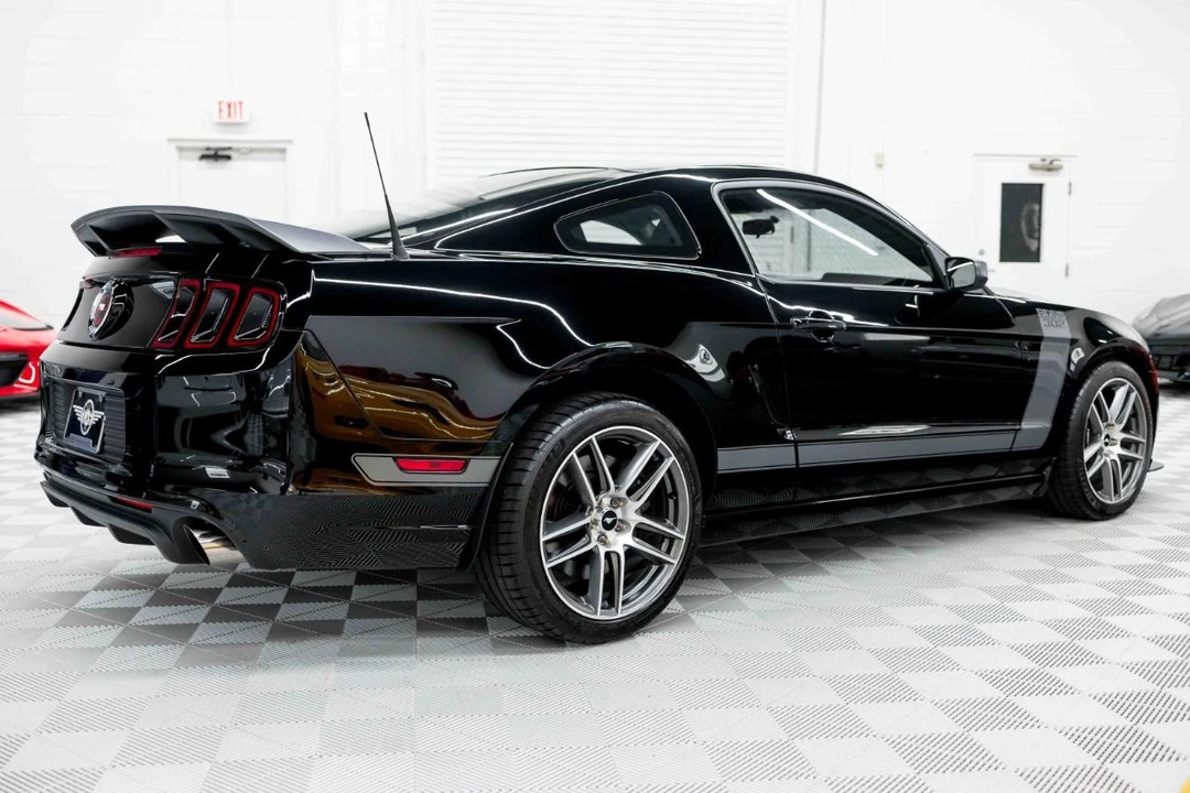 2013 Ford S197 Mustang Boss 302 - Image 8 of 31