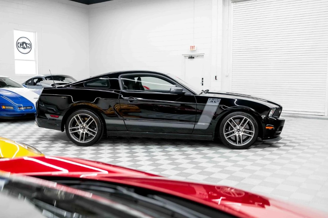 2013 Ford S197 Mustang Boss 302 - Image 7 of 31