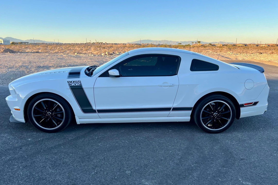 2013 Ford S197 Mustang Boss 302 - Image 3 of 31