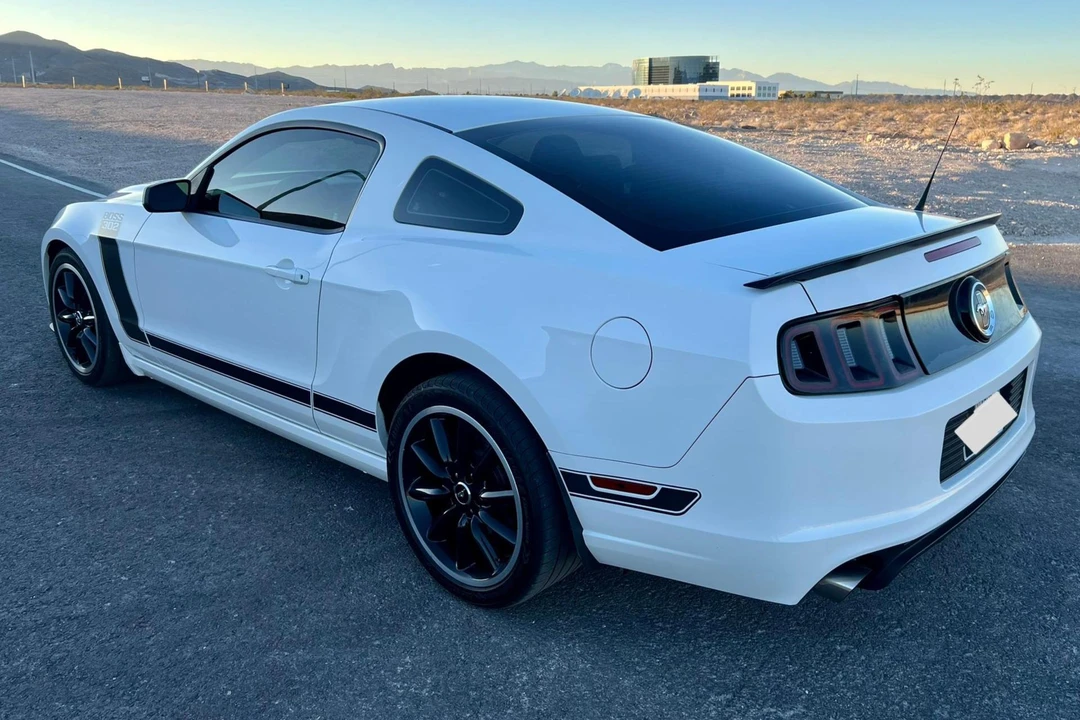 2013 Ford S197 Mustang Boss 302 - Image 4 of 31