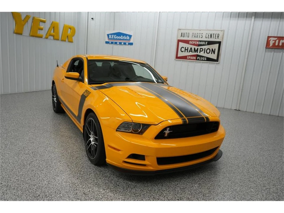 2013 Ford S197 Mustang Boss 302 - Image 21 of 31