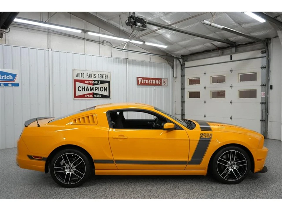 2013 Ford S197 Mustang Boss 302 - Image 17 of 31