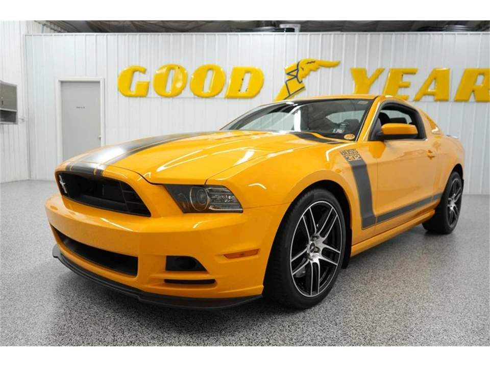 2013 Ford S197 Mustang Boss 302 - Image 2 of 31