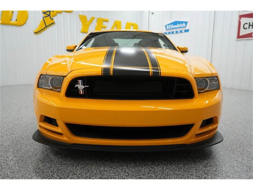 2013 Ford S197 Mustang Boss 302 - Image 28 of 31