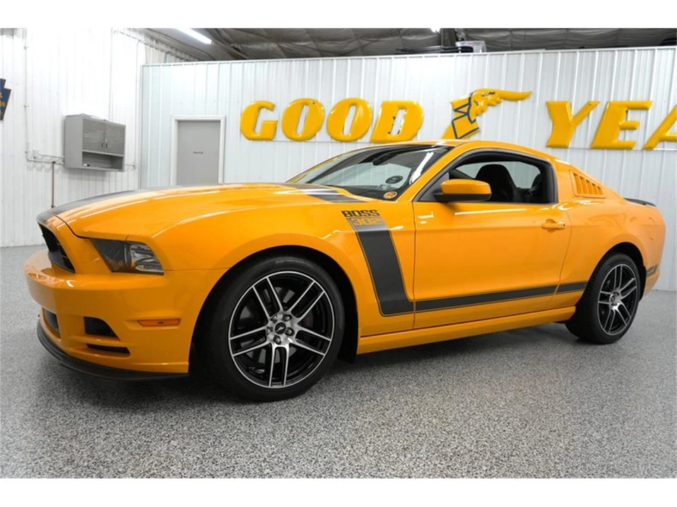 2013 Ford S197 Mustang Boss 302 - Image 4 of 31