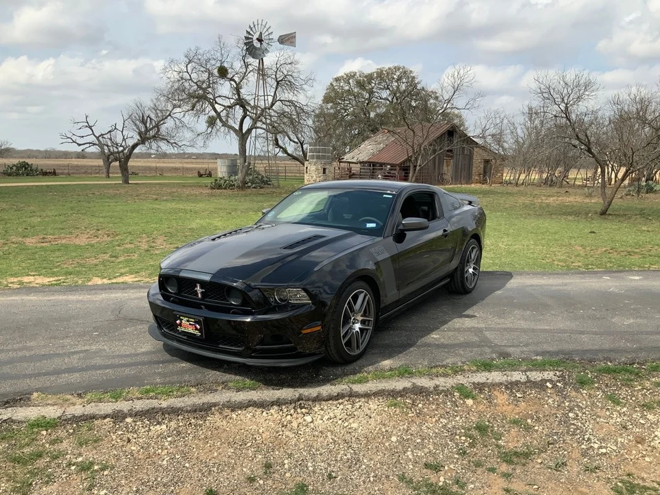 2013 Ford S197 Mustang - Image 11 of 12