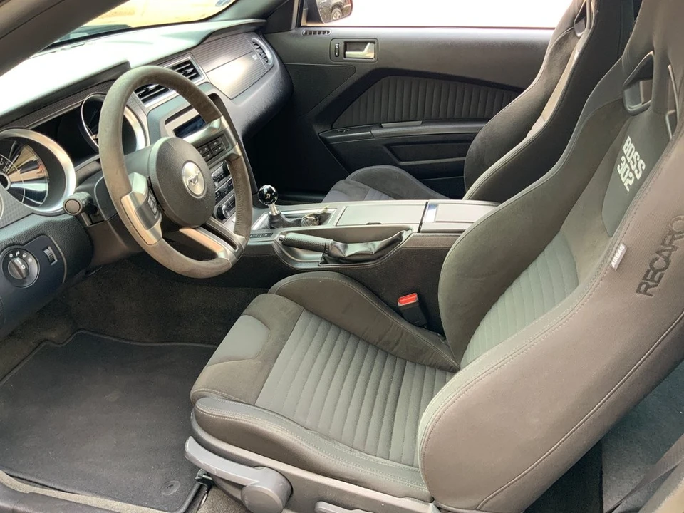 2013 Ford S197 Mustang - Image 2 of 12