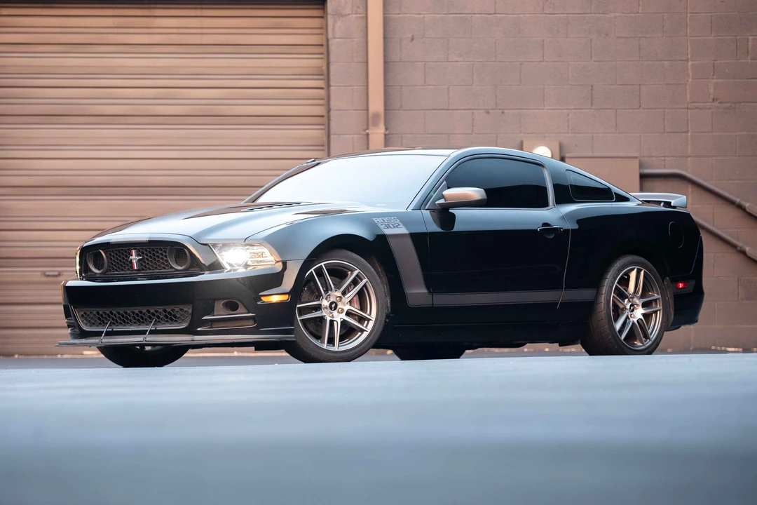 2013 Ford S197 Mustang Boss 302 - Image 2 of 31