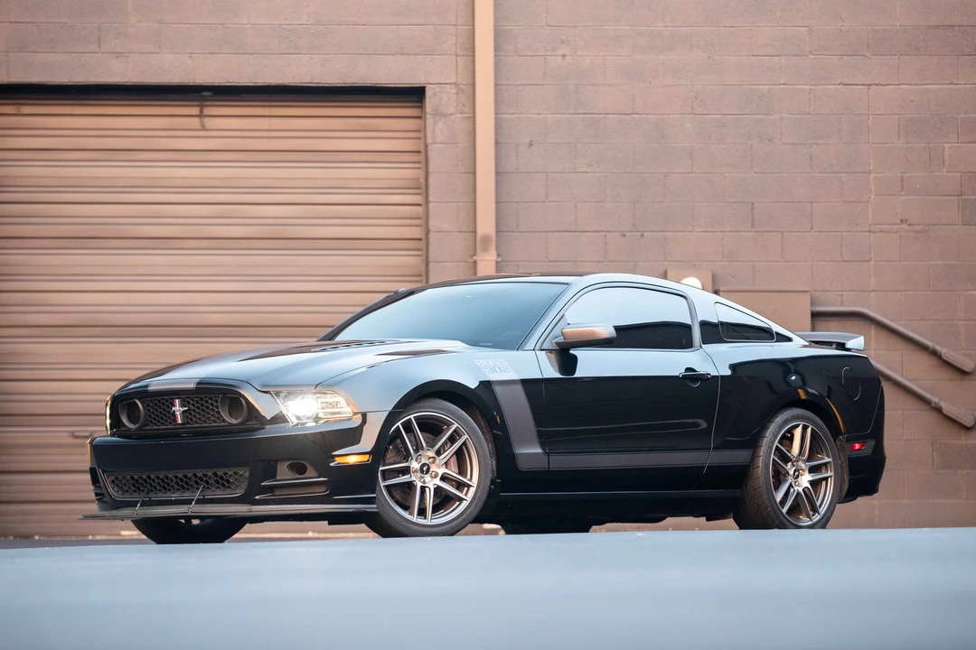 2013 Ford S197 Mustang Boss 302 - Image 4 of 31