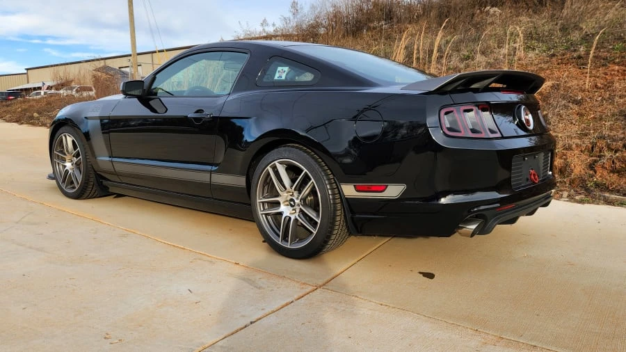 2013 Ford S197 Mustang - Image 3 of 27