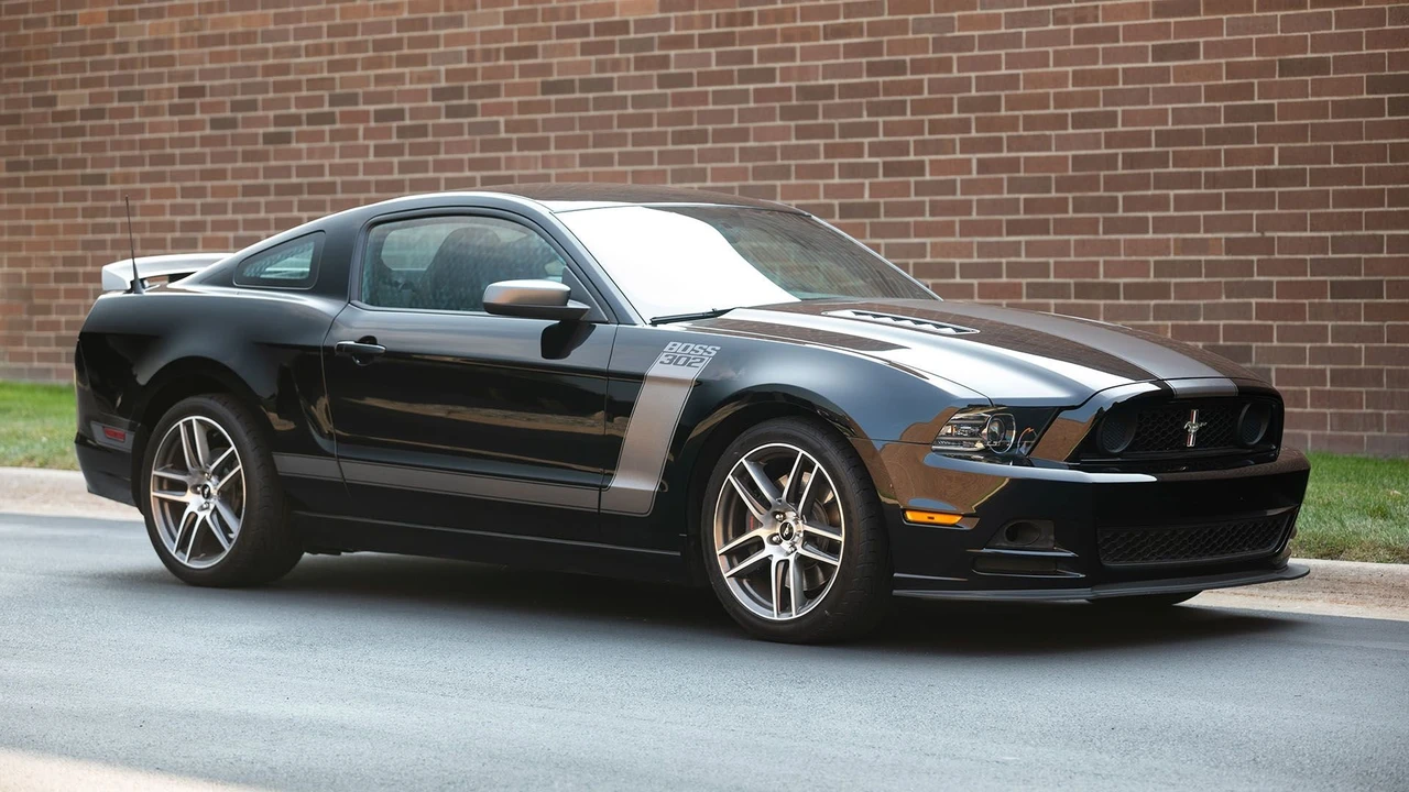 2013 Ford S197 Mustang Boss 302 - Image 10 of 31
