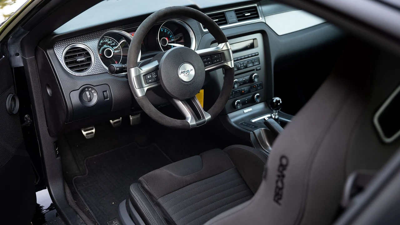 2013 Ford S197 Mustang Boss 302 - Image 7 of 31