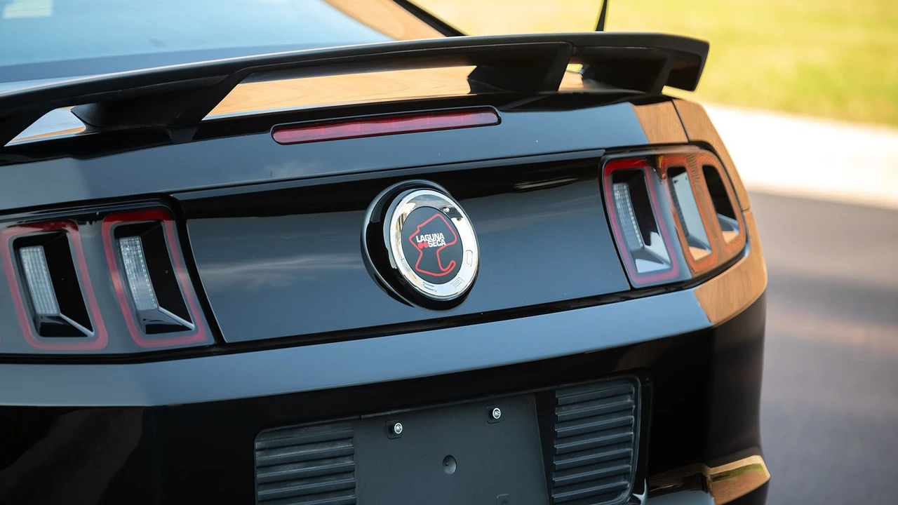 2013 Ford S197 Mustang Boss 302 - Image 4 of 31