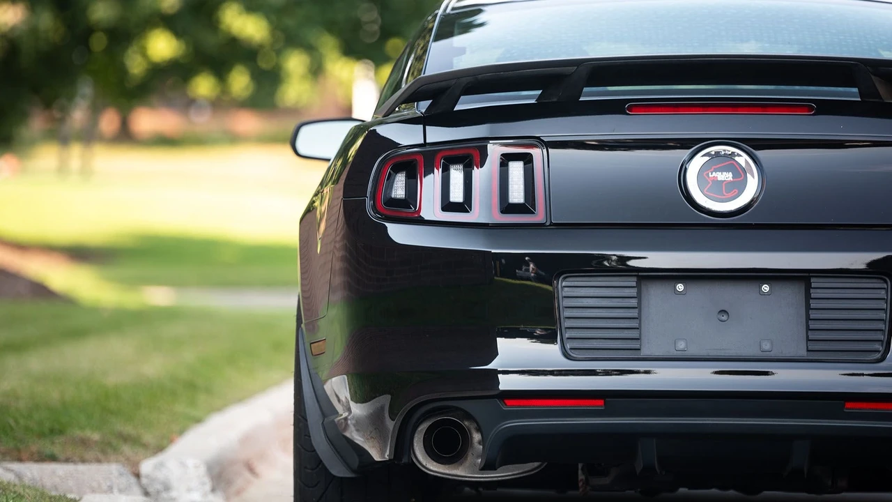 2013 Ford S197 Mustang Boss 302 - Image 28 of 31