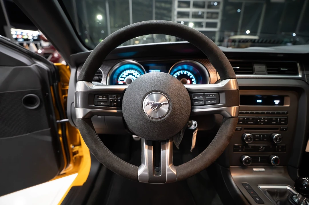 2013 Ford S197 Mustang - Image 13 of 21