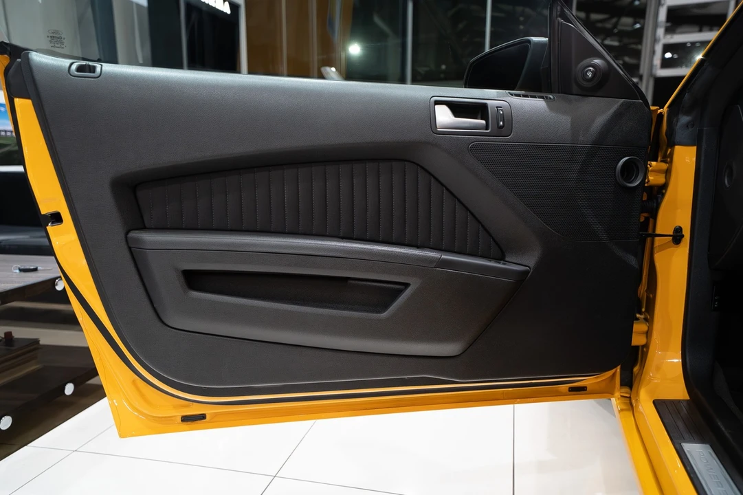 2013 Ford S197 Mustang - Image 5 of 21