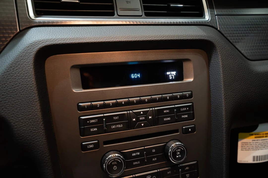 2013 Ford S197 Mustang - Image 16 of 21