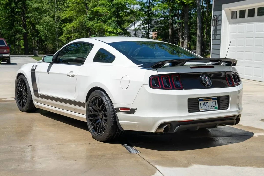 2013 Ford S197 Mustang Boss 302 - Image 2 of 6