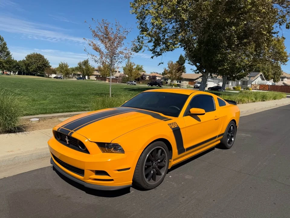 2013 Ford S197 Mustang Boss 302 - Image 2 of 19