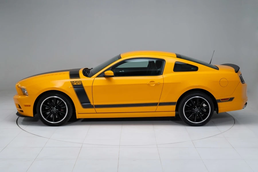 2013 Ford S197 Mustang Boss 302 - Image 2 of 31