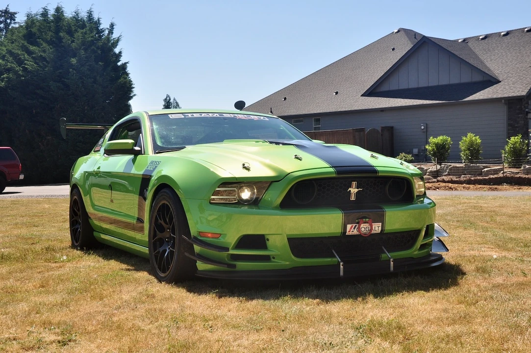 2013 Ford S197 Mustang Boss 302 - Image 2 of 31