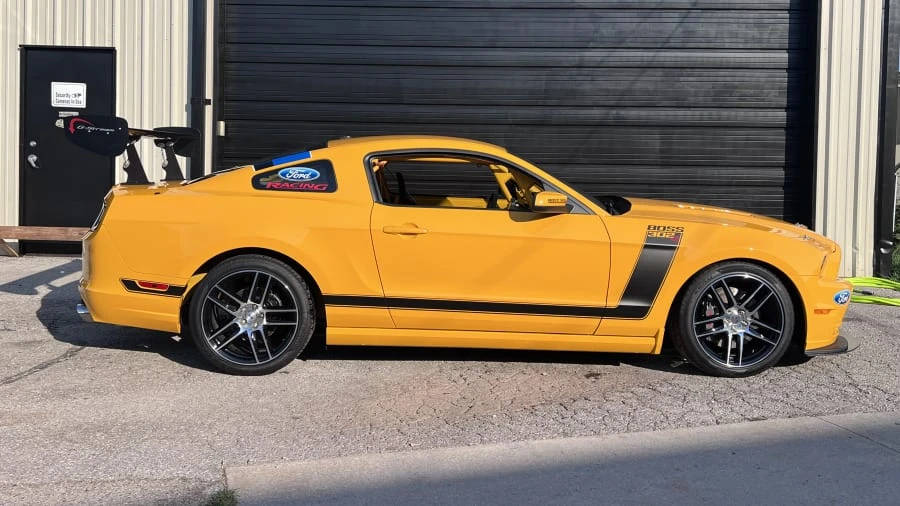 2013 Ford S197 Mustang - Image 2 of 22
