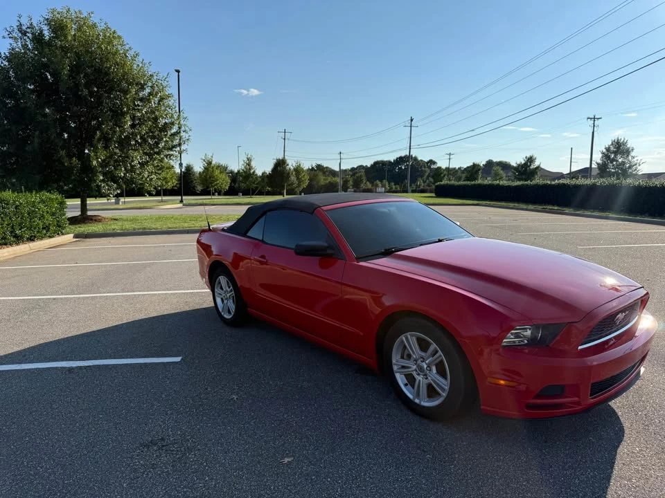 2013 Ford S197 Mustang - Image 8 of 10