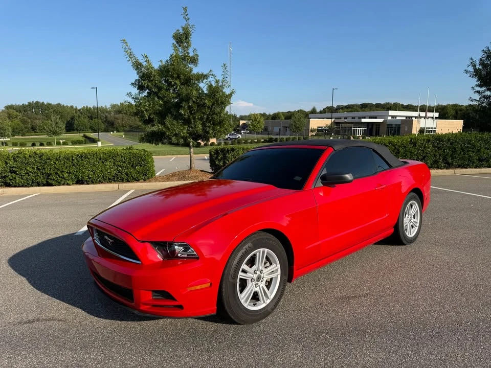 2013 Ford S197 Mustang - Image 6 of 10