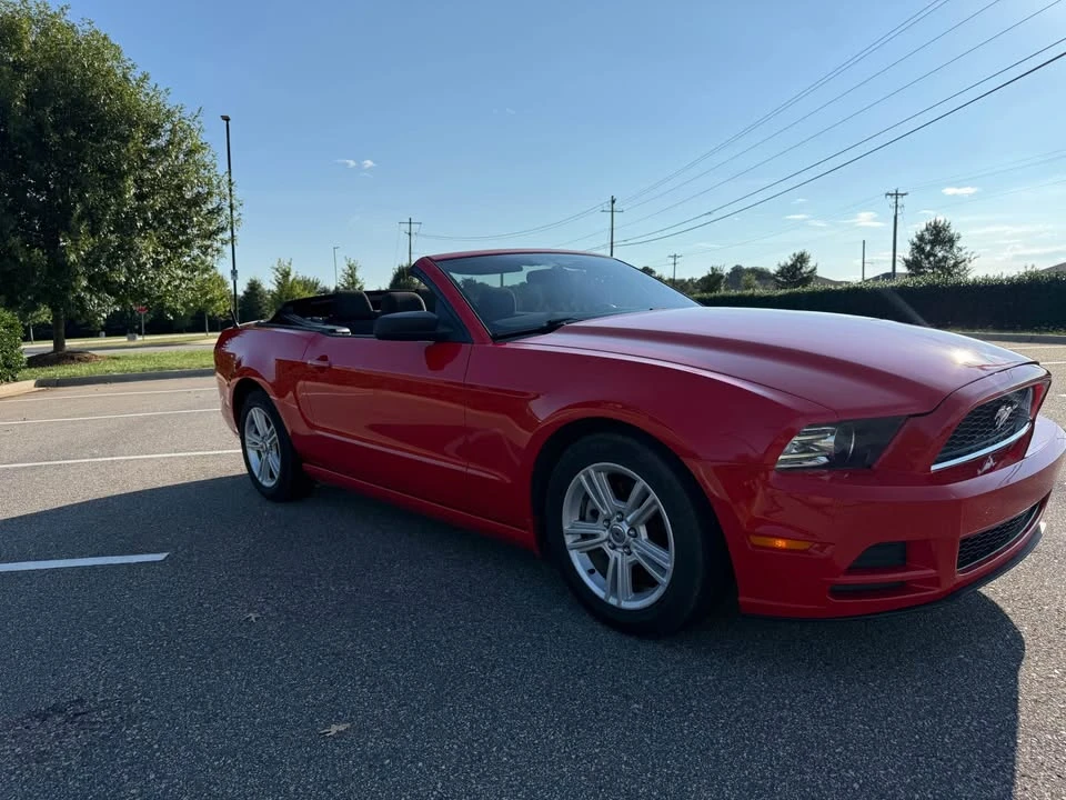 2013 Ford S197 Mustang - Image 5 of 10
