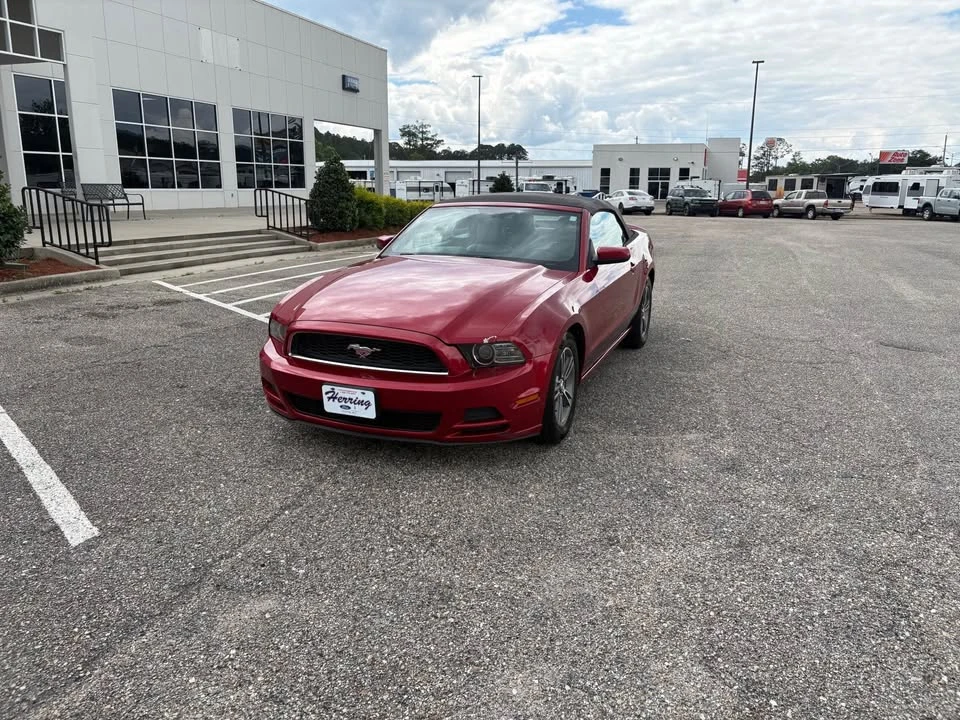 2013 Ford S197 Mustang - Image 6 of 7