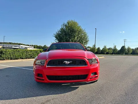 2013 Ford Mustang Convertible 2D