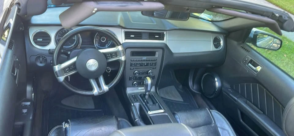 2013 Ford S197 Mustang - Image 11 of 12